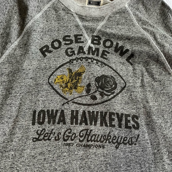 AMERICAN EAGLE 🦅 TAILGATE OVERSIZED SWEATSHIRT SZ MEDIUM - Picture 5 of 8